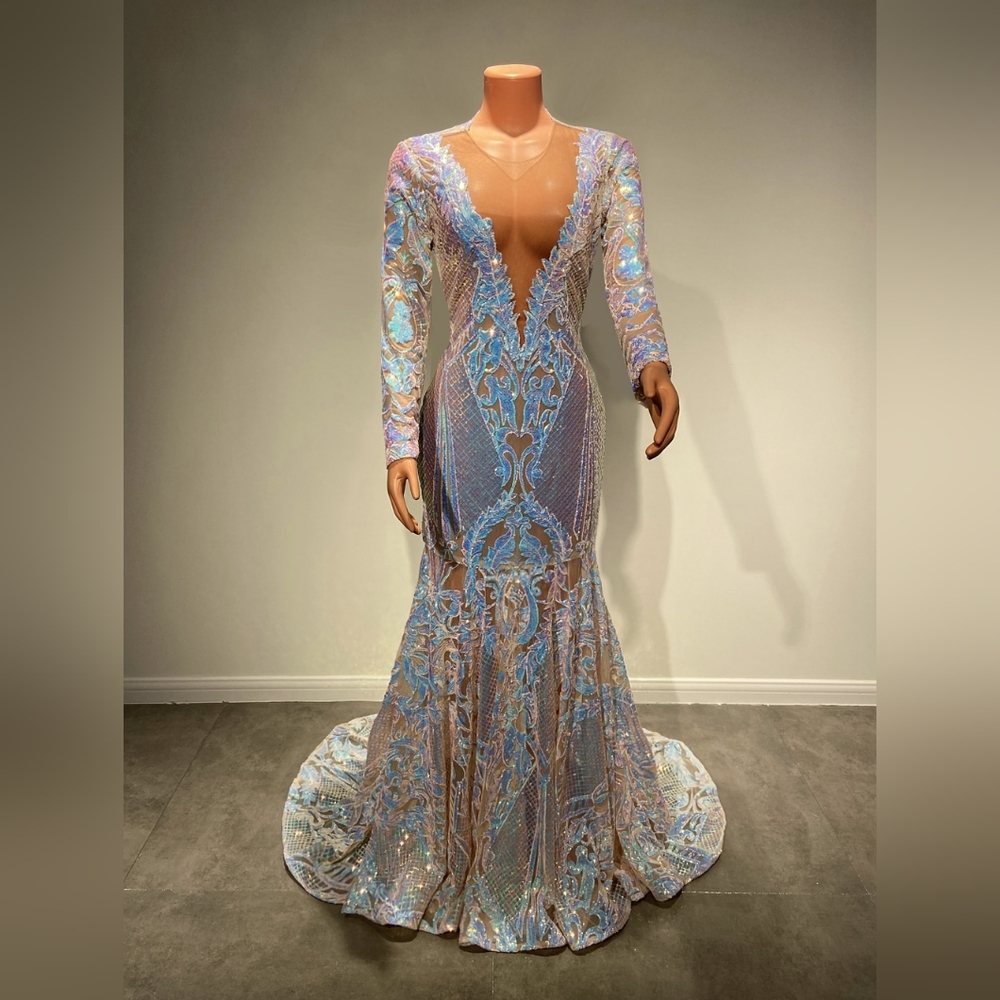 Long Prom Dress 2022 Sheer O-neck Sparkly Long Sleeve Sexy Mermaid Gown - Picture 3 of 5